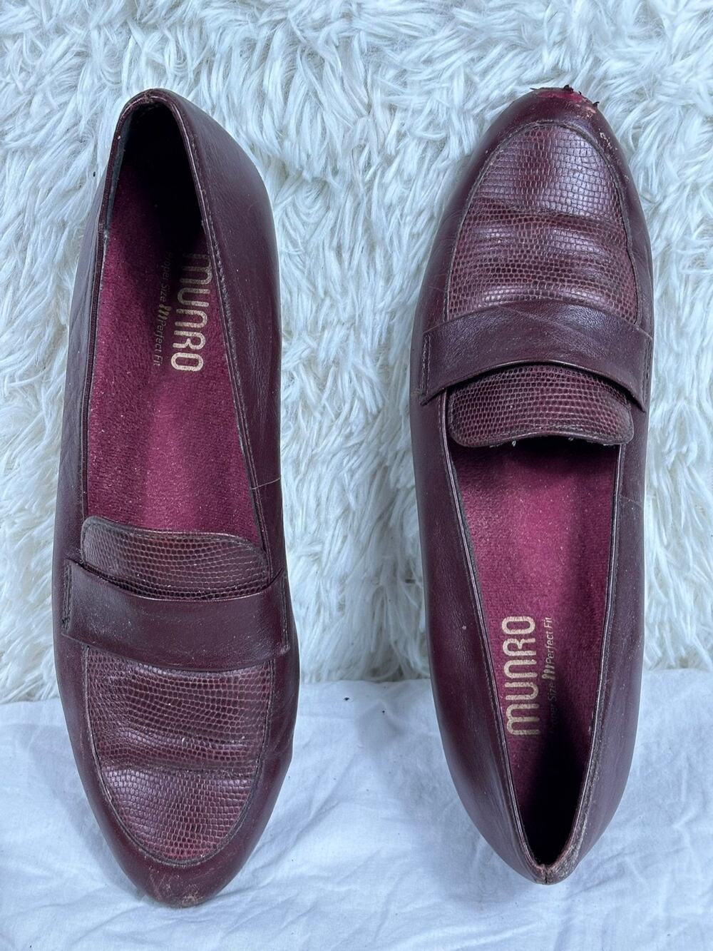 Munro Kiera American Burgundy Leather Comfort Loafers Shoes Womens Size 9.5